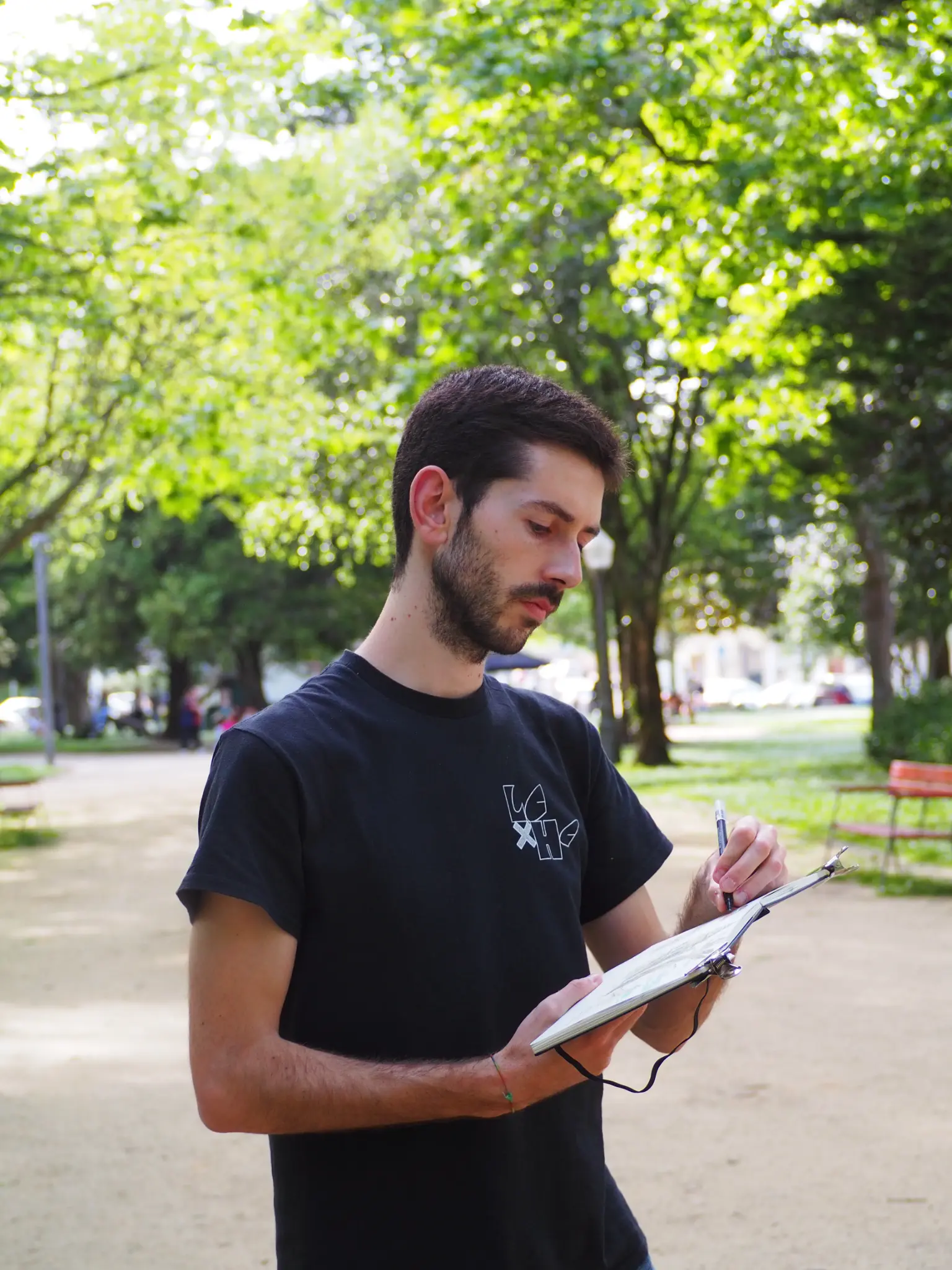 Vasco Mota — designer gráfico e urban sketcher